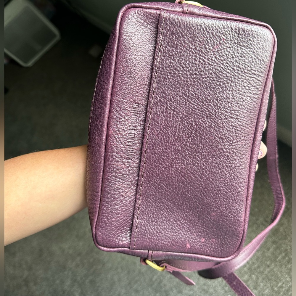 Portland leather good toaster in plum